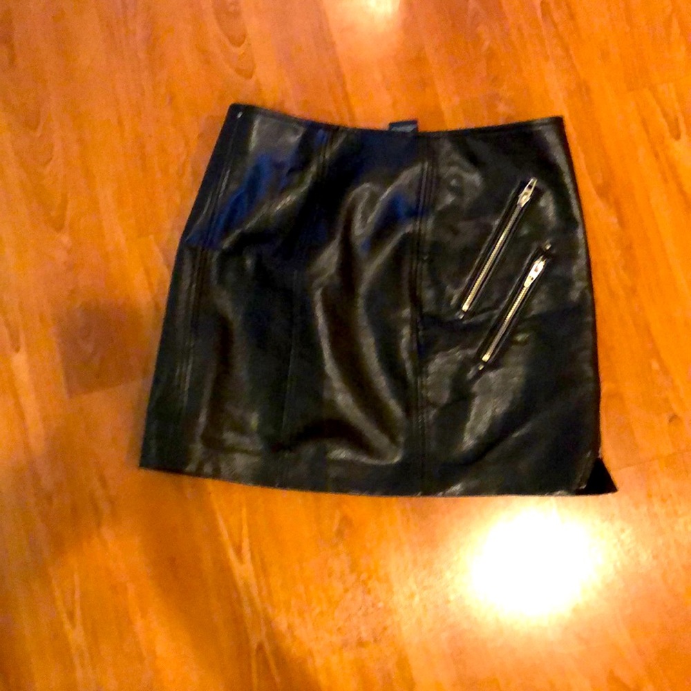 Black skirt